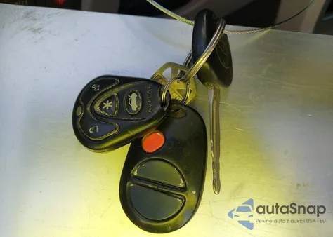 2010 Toyota Tundra Grade 5.7L V8 z USA, uszkodzony, nr VIN 5TFEY5F12AX082799